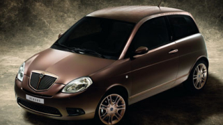 Lancia ще представи Ypsilon Vesrus