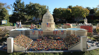 Лего Обама положи президентската клетва (галерия)