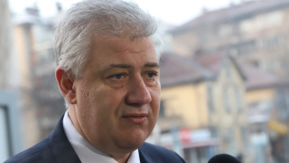 Балтов успокоява, че при ваксинираните вероятността да се разболеят тежко е минимална