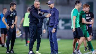 Треньорът на ЦСКА Нестор Ел Маестро е ударил рамо на