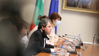 Уклончиво съгласие за Камелия Нейкова за председател на ЦИК