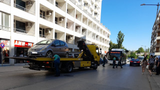 Паяци вдигат излезли от употреба автомобили в столичния район "Студентски"