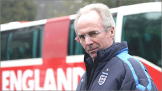 Ериксон постъпи хазартно с Рууни