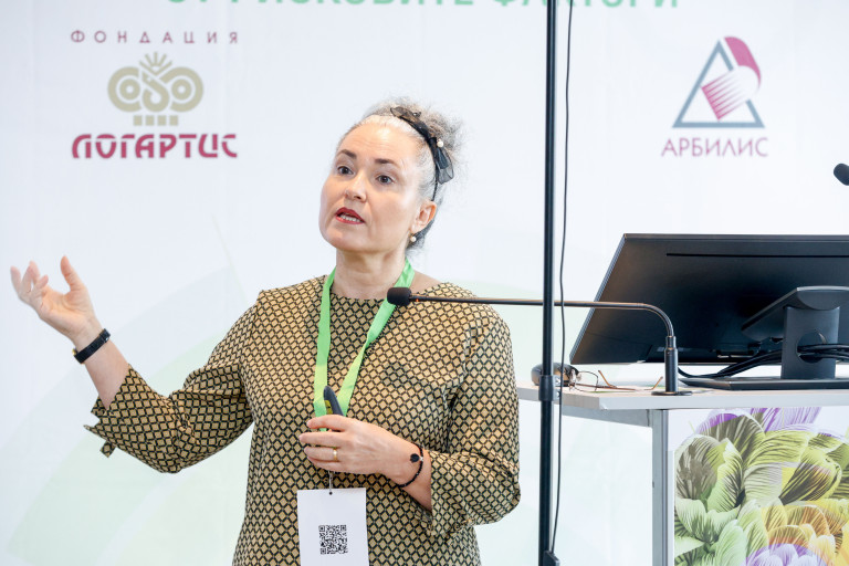 Проф. Мануела Гразина