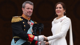 Къде изчезнаха крал Фредерик и кралица Мери