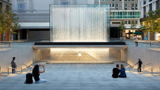 Apple създаде шедьовър в центъра на Милано