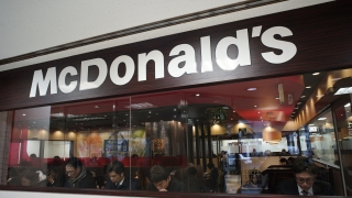 За първи път в историята служители на McDonald's във Великобритания протестират