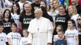 Масово българите са положително настроени към посещението на папата