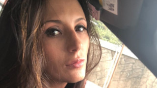 Талинда Бенингтън вдовицата на самоубилия се вокал на Linkin Park