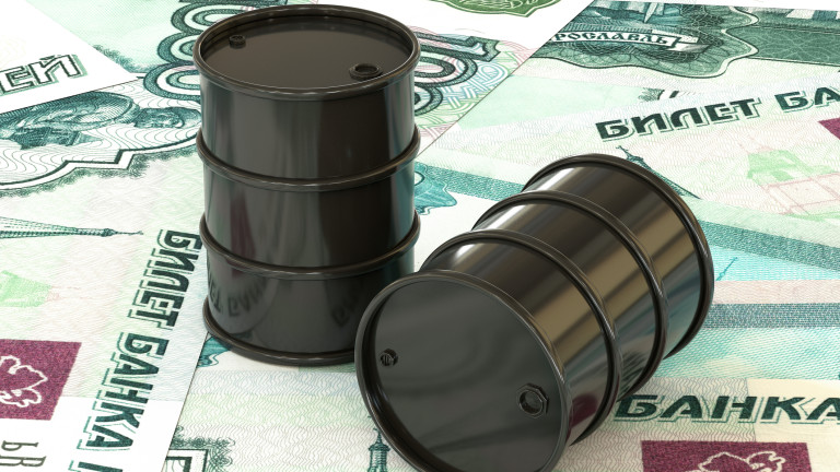 Китайски рафинерии купуват тайно руски петрол с огромни отстъпки