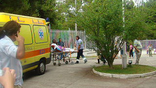 Българи припадат по опашки за гласуване в Атина