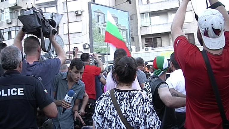 Протестите в Асеновград продължават до дупка