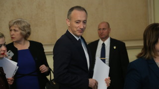 Младите хора ще бъдат едва 2 3 от тези които ще