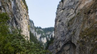 Девети пореден ден продължава търсенето на 16 годишния Кристиян блъснал