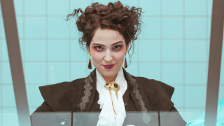 Дай ръка не се страхувай С другите сестри поплувай В