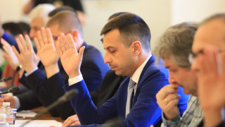 Депутатите от Комисията по бюджет и финанси в Народното събрание