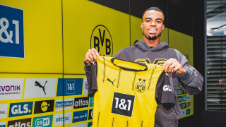 Борусия Дортмунд е подновил опитите си да си осигури услугите