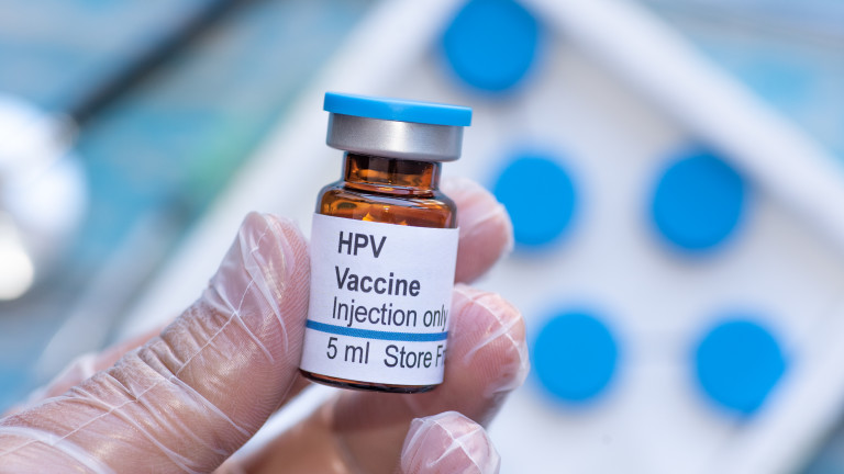 Ваксината срещу човешкия папиломен вирус, или HPV, намалява случаите на