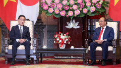 Виетнам и Япония задълбочават сътрудничеството в търговията и сферата на сигурността
