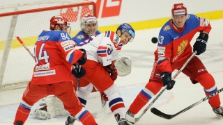 Чехия огорчи домакините от Русия в първия ден на световното по хокей