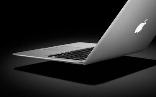 Най-тънкият лаптоп MacBook Air вече и на нашия пазар