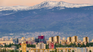 Пловдив отново гони София по брой въведени в експлоатация жилищни