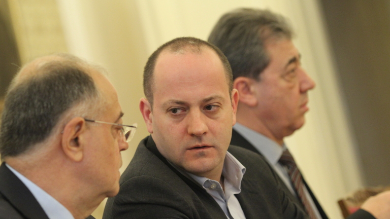 Настоящият кабинет на Борисов е най-слабият от трите му, убеден Радан Кънев