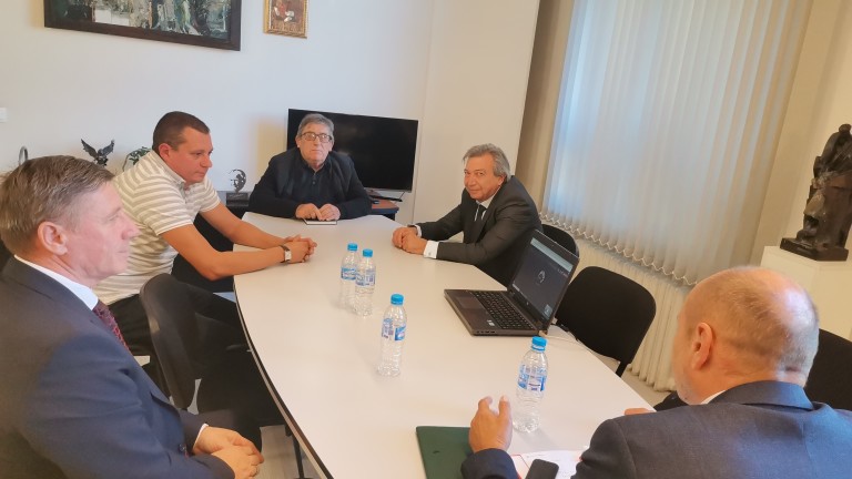 Изображение 642756