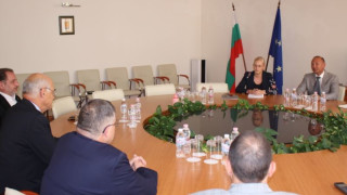 Служебният министър на енергетиката Росен Христов проведе среща с председателя