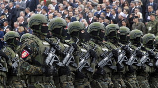 Военно полицейският парад на Сърбия Защита на свободата е ясно послание