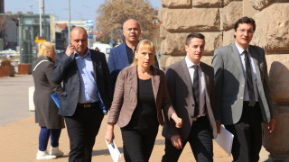 Бъдещият водач на евролистата на БСП Елена Йончева сезира Конституционния