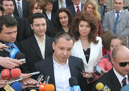 Коалиция за България представя евролистата си пред НДК