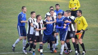 Анжи вкара четири на Любимец