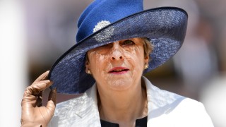 Британски депутати от всички партии пречат на Тереза Мей да излезе от ЕС без сделка