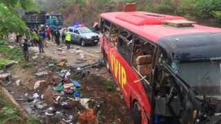 Два автобуса са се сблъскали в Гана при което са