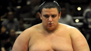 Българинът Даниел Иванов Аоияма претърпя четвърта загуба на турнира по сумо