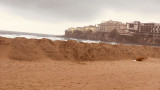  Диги от пясък още веднъж се издигат на плажа в Слънчев бряг 