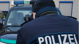 Германец държа за заложници най-близките си няколко часа