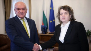 За среща между председателя на Народното събрание Наталия Киселова и служебния