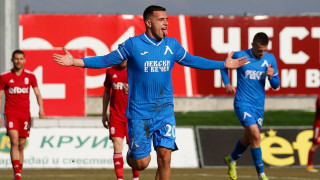 Старши треньорът на Левски Станимир Стоилов показа твърдата си ръка