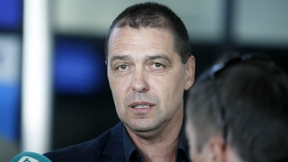 Хубчев дава шанс на Манолев
