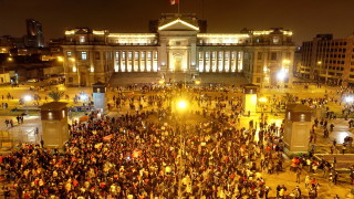 Перуанският външен министър Елизабет Астете заяви в неделя вечерта че
