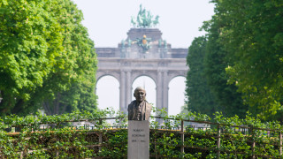 Папа Франциск поставя френския държавник Робер Шуман един от основателите