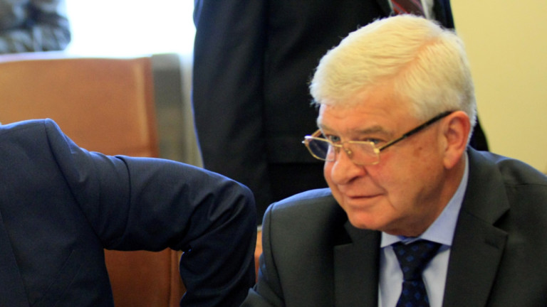 Спешна проверка е разпоредил здравният министър Кирил Ананиев на случая