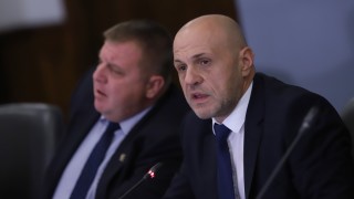 Ваучери за почивка на море и планина чадърите и шезлонгите