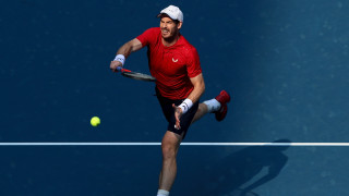 Шампионът от 2016 година Анди Мъри се класира за 1 4 финал