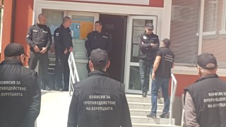 Задържаха кмета на Божурище предаде БНТ Георги Димов се разследва