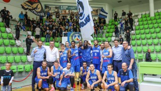 Левски Лукойл триумфира с втора поредна Суперкупа на България В