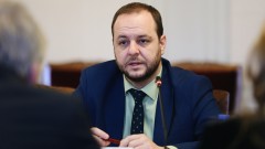 Вицепремиерът Борислав Сандов ще е председател на Националния съвет за хората с увреждания