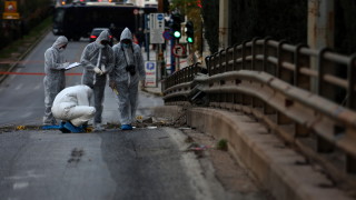 Откриха взривно устройство пред сградата на манастира Петраки Там е имало заседание